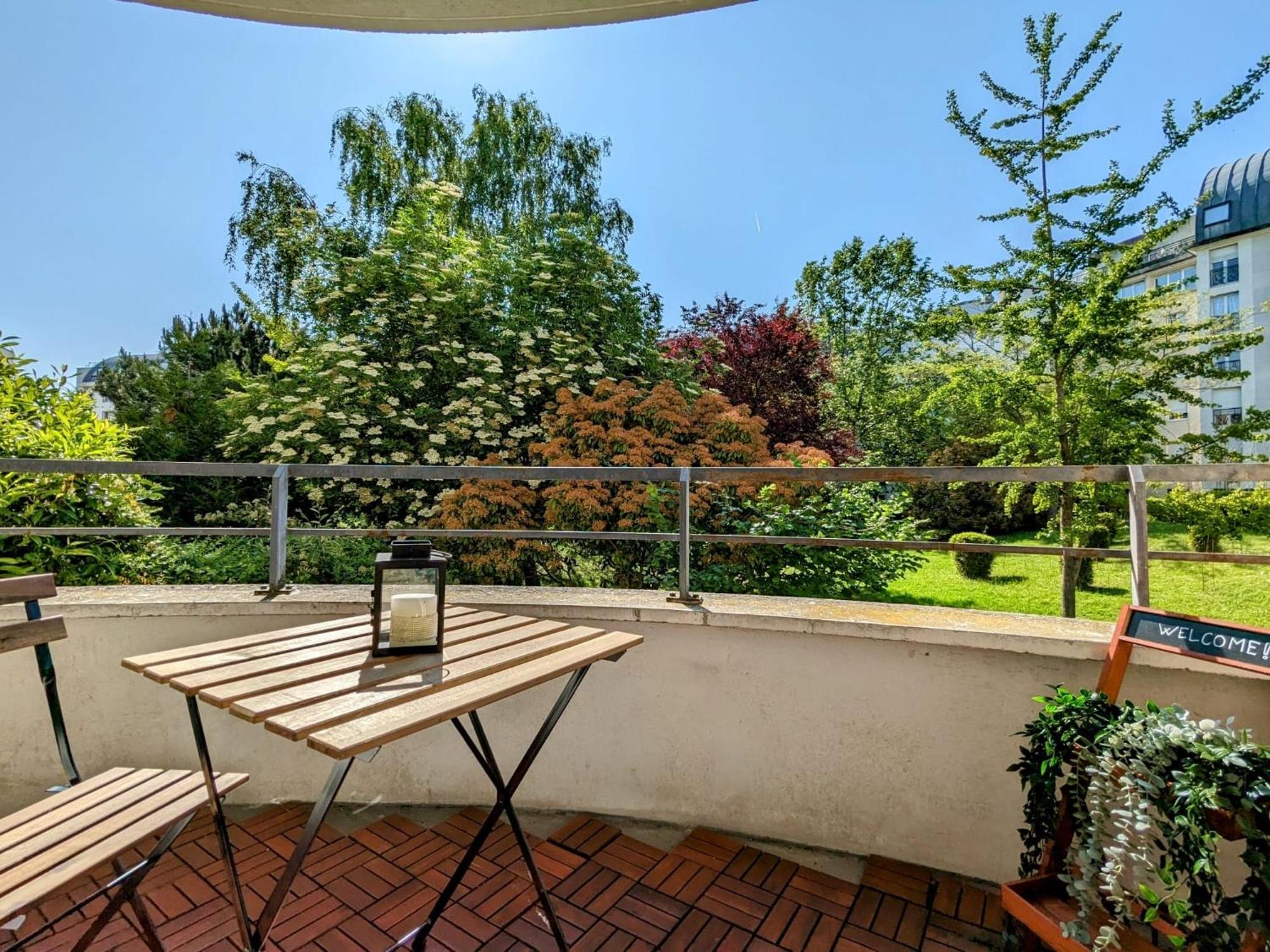 דירות Studio Cosy Au Pied De La Gare De Cergy Le Haut - 35 Min De Paris מראה חיצוני תמונה